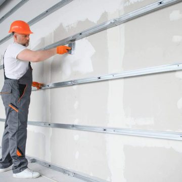 Renforcer placo déjà posé : mode d’emploi